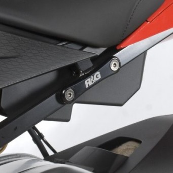 R&G Racing hintere Fußrastenabdeckung BMW S 1000 RR / HP4 2009-2018