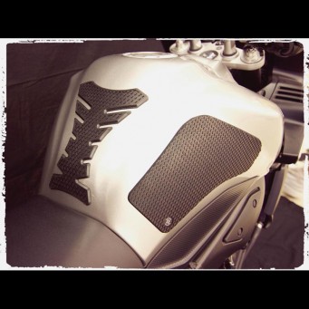TechSpec Tank Grips for Yamaha FZ6 2004-2009
