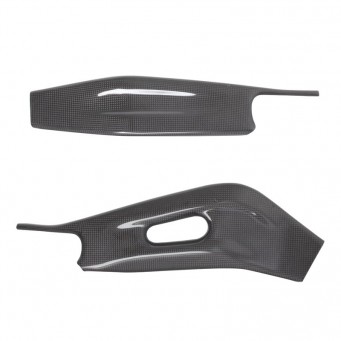 Carbon Fiber Swingarm Protector for Yamaha R7 2022–2025 | MT-07 2021–2024